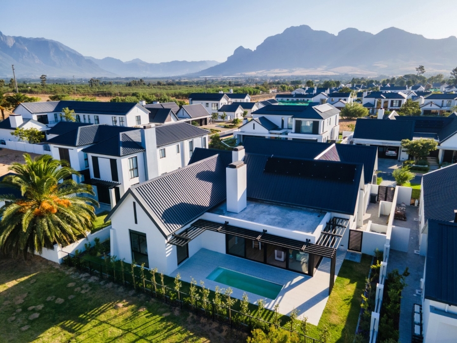 4 Bedroom Property for Sale in Pearl Valley at Val de Vie Western Cape